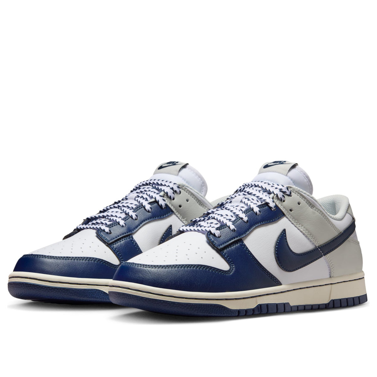Nike Dunk Low New York Yankees (Men's)