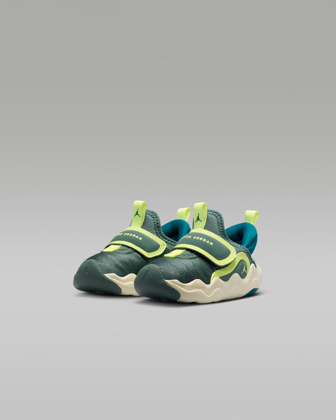 Jordan 23/7.2 Easyon 'Hasta Green Abyss' (TD)
